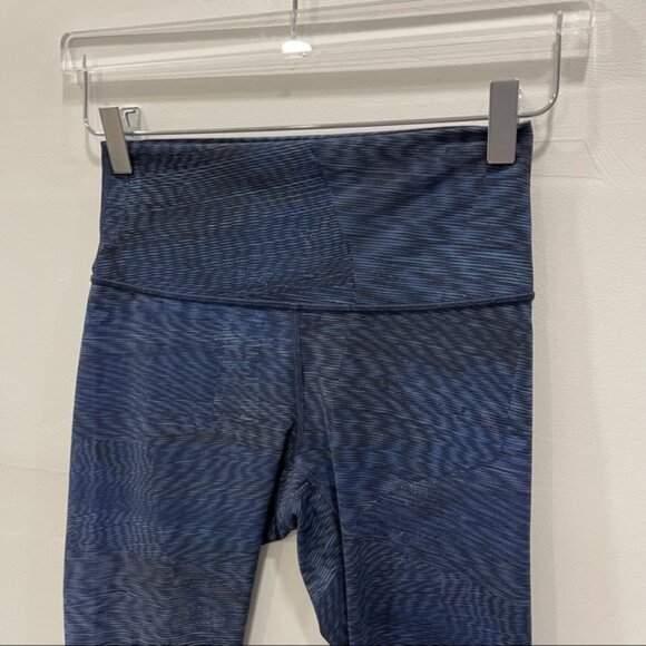 Lululemon Wunder Under Hi-Rise 1/2 Tight Full-On Luxtreme 17” Legging Blue 6 - Picture 4 of 8